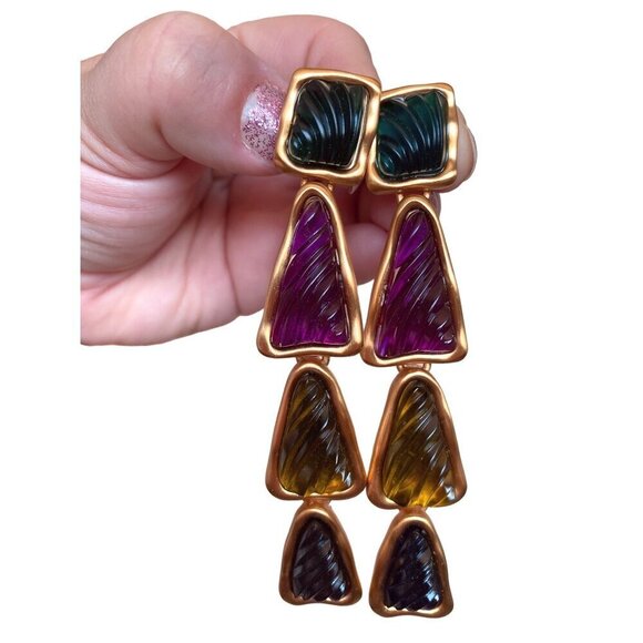 Anne Klein Couture vintage 80s black & red gold-tone & resin geometric earrings - Picture 4 of 5